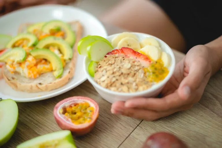 meal support helps in eating-disorder recovery